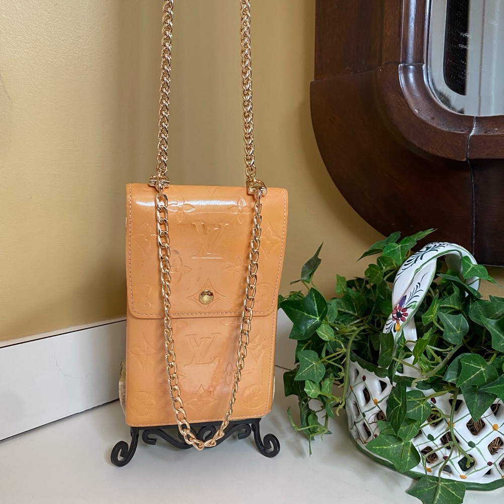 LOUIS VUITTON VERNIS WALKER WALLET/CROSSBODY - Picture 6 of 16
